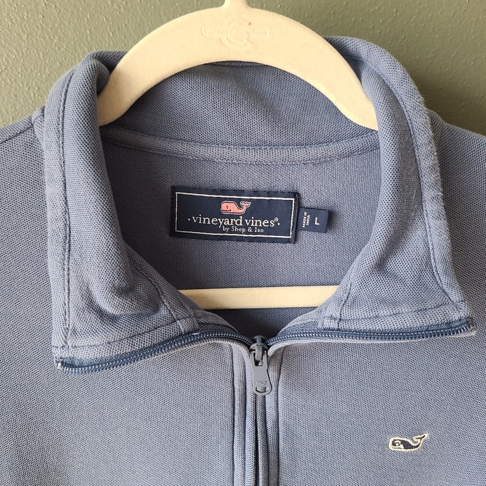 Vineyard Vines 1/4 Zip, Size Large - Picture 2 of 3